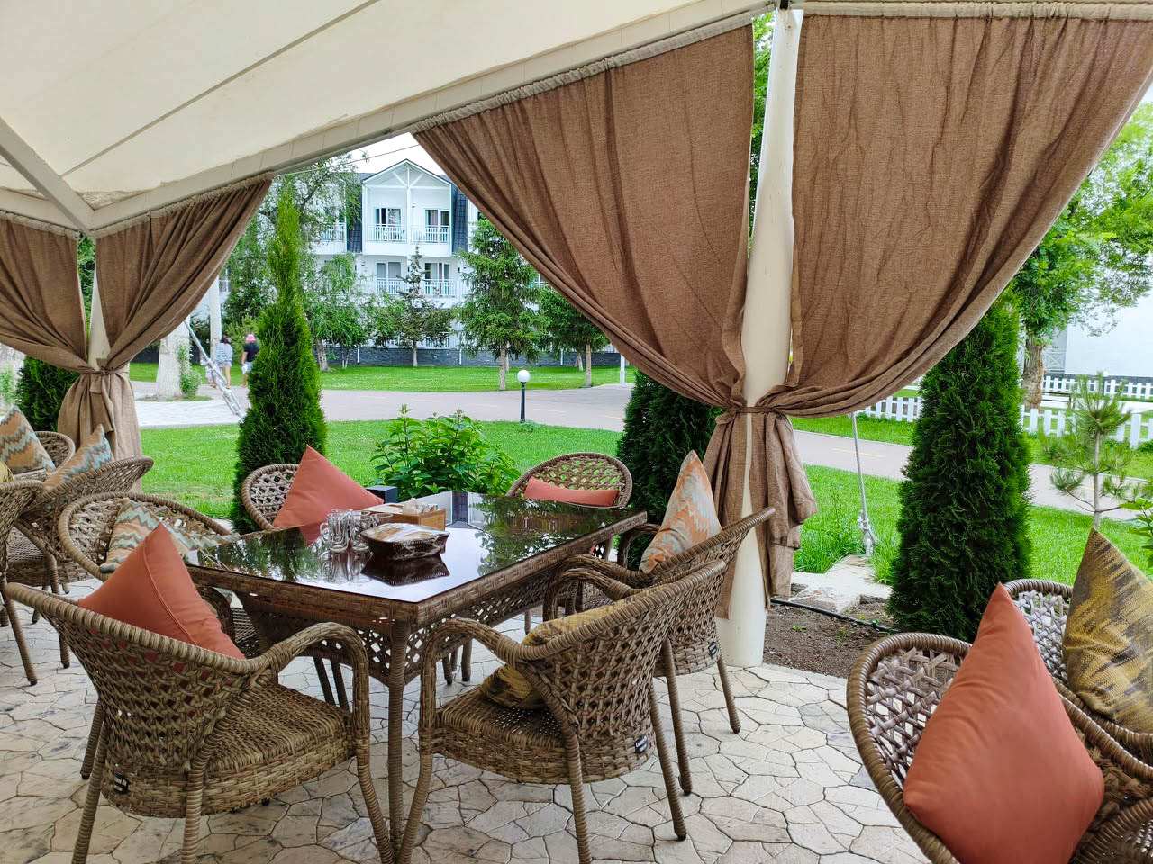 Панорама резорта Чайка